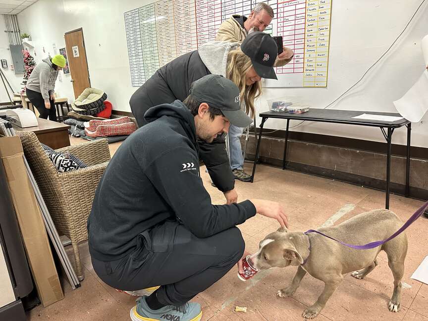 Let’s Eat! 7 Brew brings the love to Fort Smith animal shelter; Slim