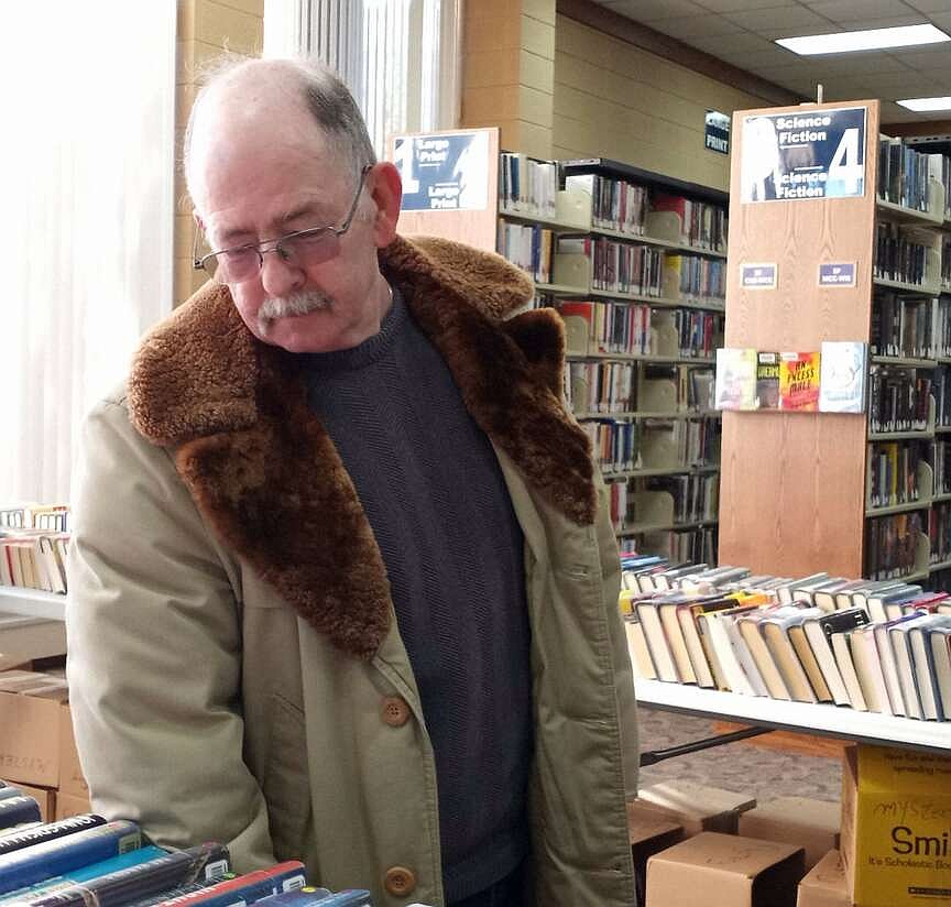 Books flying off shelf at popup sale Jefferson City News Tribune