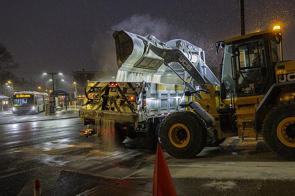 2 weeks of winter storms kill dozens and cause cold chaos in parts of the US but a thaw is coming - Vimarsana News