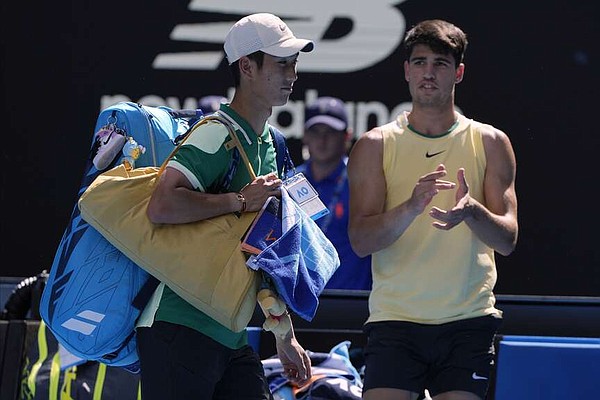 Czech teenager upsets Swiatek | The Arkansas Democrat-Gazette - Arkansas' Best News Source - Vimarsana News