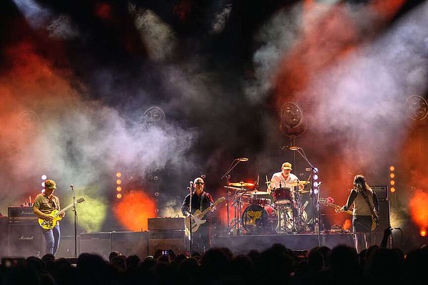 'Debaser!' The Pixies, Modest Mouse and Cat Power perform in Rogers this June | Northwest Arkansas Democrat-Gazette - Vimarsana News