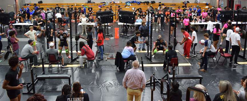 Strength in numbers: Leopard Liftoff draws scores of student ...