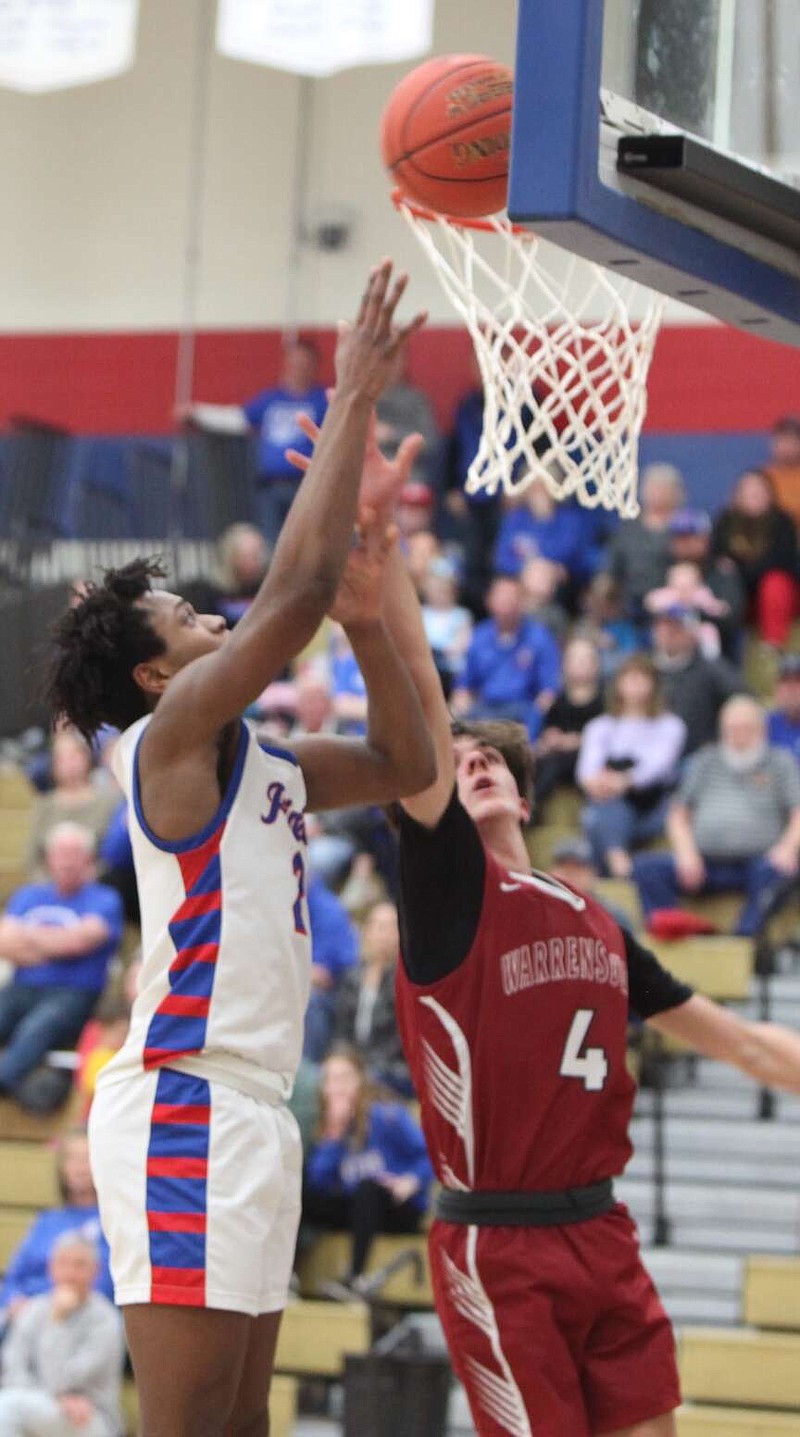 (Democrat photo/Evan Holmes)
Guard Ayden Bryant had a season-high 19 points against in California's win over the Warrensburg Tigers on Monday night.