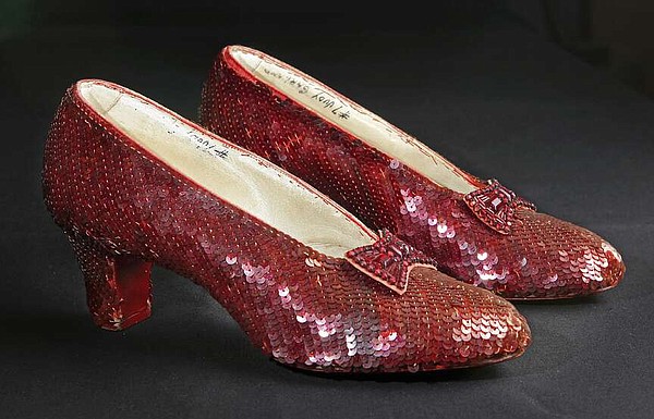 Thief who stole 'Wizard of Oz' ruby slippers gets no prison time | Jefferson City News Tribune - Vimarsana News