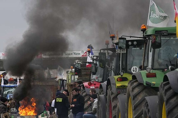 New French premier promises to aid farmers hurt by economy | The Arkansas Democrat-Gazette - Vimarsana News