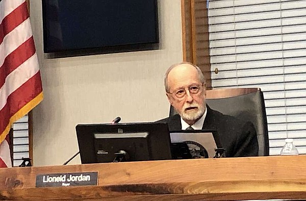 Fayetteville Mayor Lioneld Jordan touts progress in state of the city address | The Arkansas Democrat-Gazette - Vimarsana News