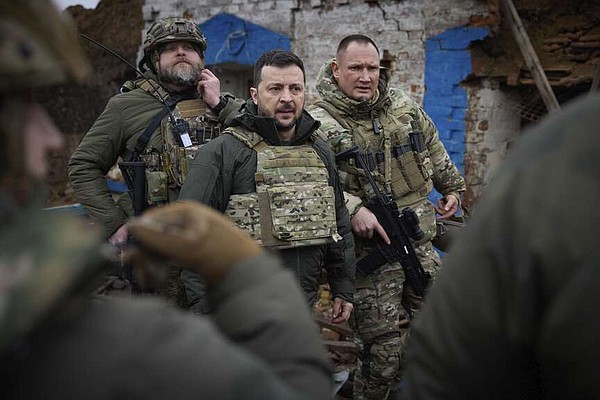 Zelenskyy mulls firing top Ukraine military officer | The Arkansas Democrat-Gazette - Vimarsana News