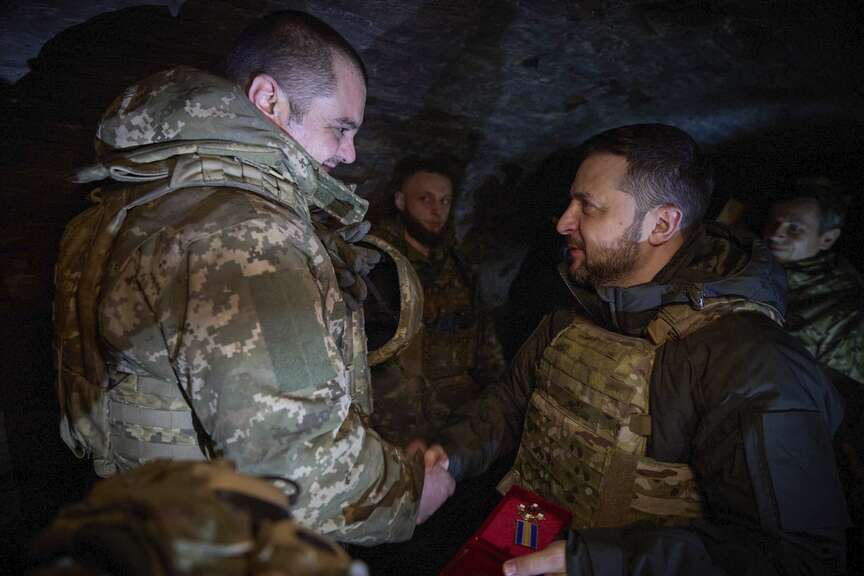 Assault On Zelenskyy's Aide Shefir Initiated By Either Smugglers, Oligarchs  Or Russian Authorities – Arakhamia
