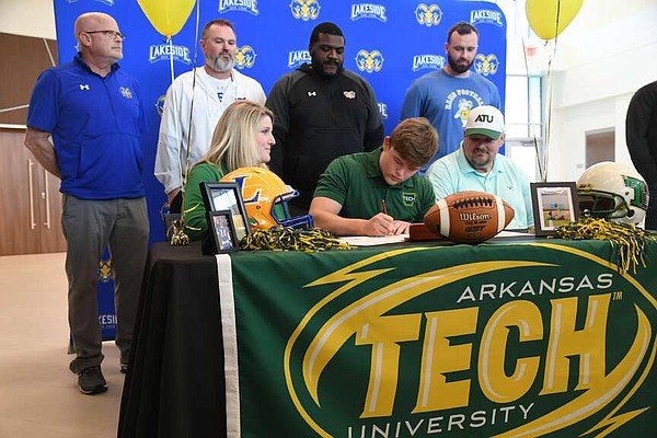 Watch Lakeside Rams Arnold Brings Strength To Russellville Signs With Arkansas Tech Wonder 1758