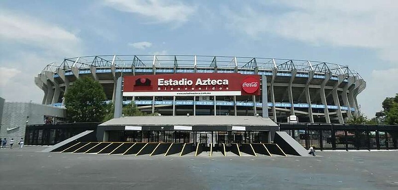 El Estadio Azteca en la ciudad de Mexico. (Foto: www.thehungrytravellers.blog)