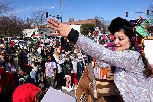 Rain forecast pushes up start time of SoMardi Gras parade to 10 a.m. | Northwest Arkansas Democrat-Gazette - Vimarsana News