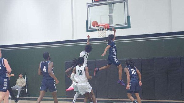 Owls hold off Hornets 70-55 - Vimarsana News