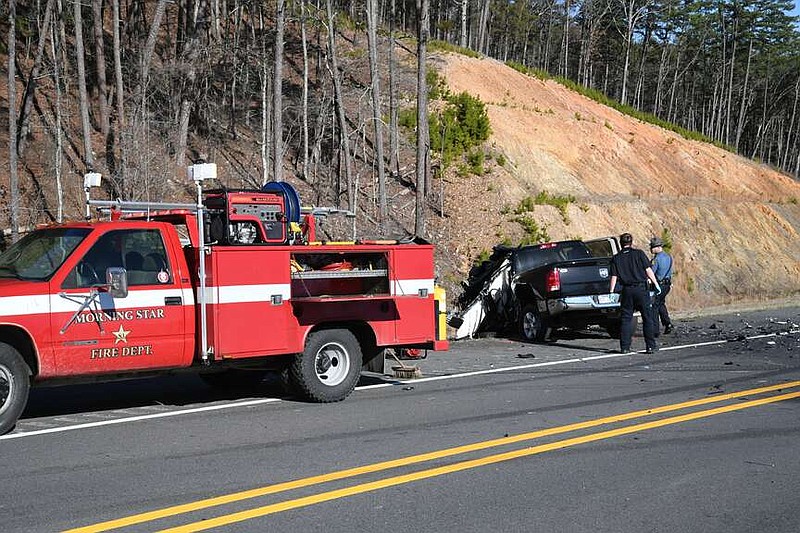 WATCH Three ‘good Samaritans’ work together to aid crash victim Hot