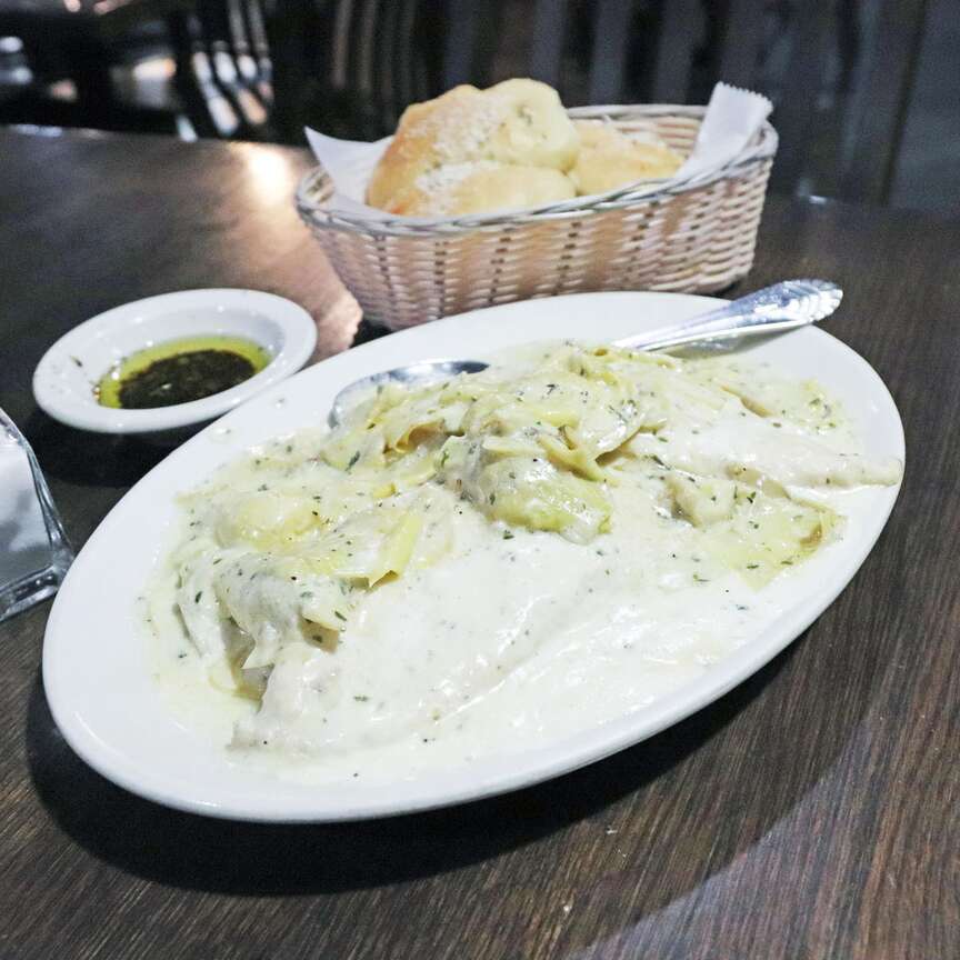 RIVER VALLEY EATS Kat Robinson says La Villa in Russellville serves