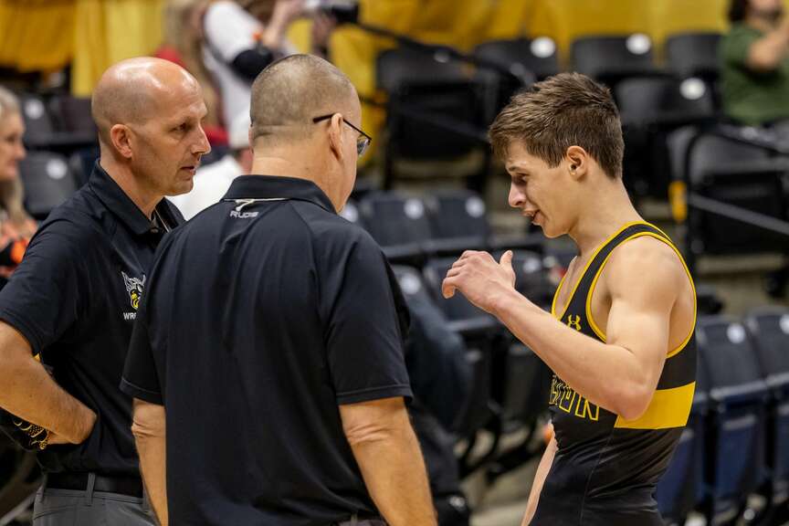 Fulton boys wrestlers Blattner and Brocksmith go 2-0 on Day 1 at state |  Fulton Sun