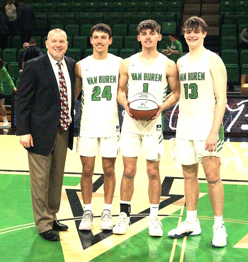 PREP BASKETBALL Van Buren’s Drew Brasuell embraces family history