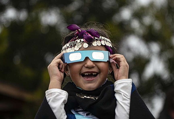 'I wept': Total eclipse veterans describe awe-inspiring experience - Vimarsana News