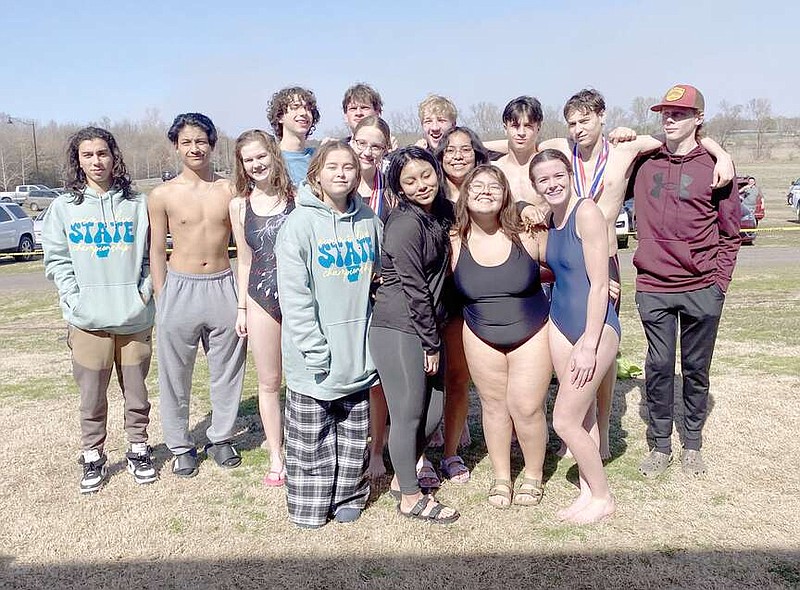 Submitted photo Shown are the Siloam Springs boys and girls swim teams that competed at the 5A State Swim Meet in Russellville on Feb. 24.