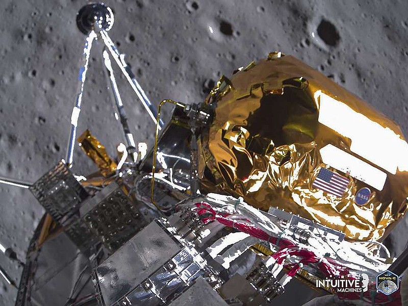 Tipsy Odysseus moon lander sends back more images, with only hours left