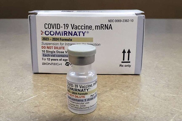 Older US adults should get another COVID-19 shot, advisers say - Vimarsana News