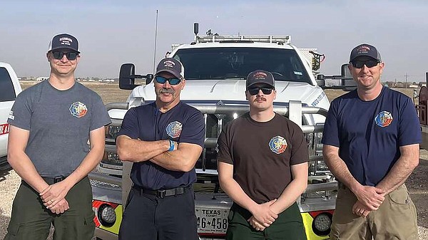 Texarkana, Texas, firefighters deployed to help battle huge Panhandle blaze - Vimarsana News