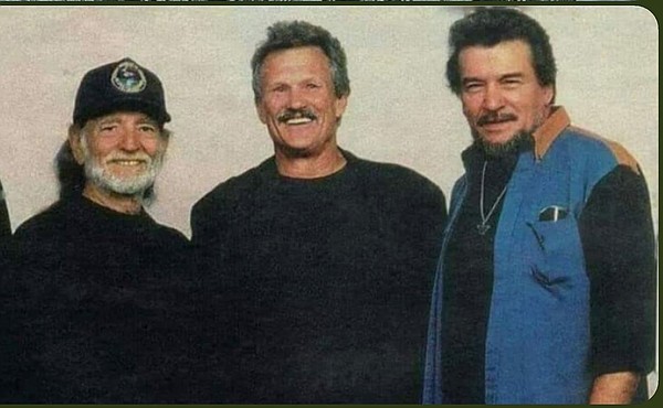 'Guitar pickers' became 'cowboys' for hit Willie and Waylon duet - Vimarsana News