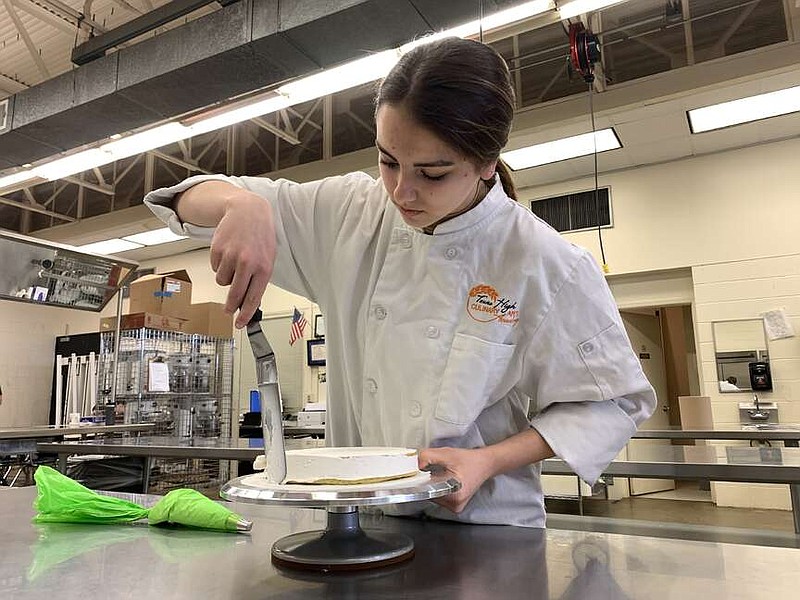 Texas High School culinary arts students take the cake at competition