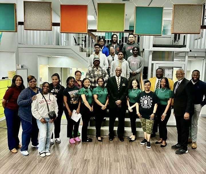 Judge gives advice to youth in downtown Pine Bluff | Pine Bluff