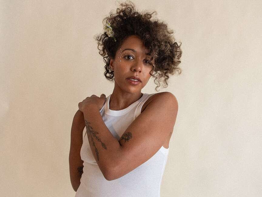 LIVE MUSIC IN ARKANSAS: Catch up-and-comer Lizzie No at tavern