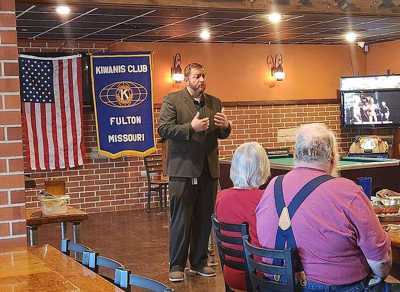 Emily O'Leary/Fulton Sun
Steve Pankey, director of satellite locations with Ranken Technical College, addressing the Fulton Kiwanis Club during Thursday's meeting.