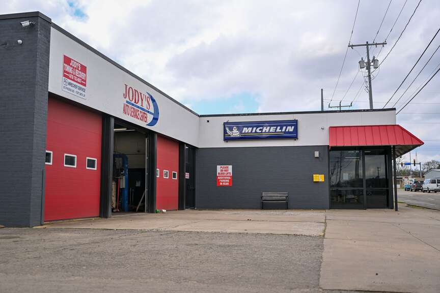 Jody’s Auto Services in Fort Smith making switch to solar energy The