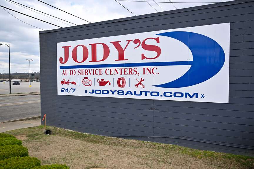 Jody’s Auto Services in Fort Smith making switch to solar energy The