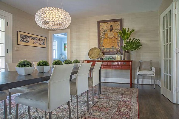 Designers say 'unexpected red' really works. Here's how to use it - Vimarsana News
