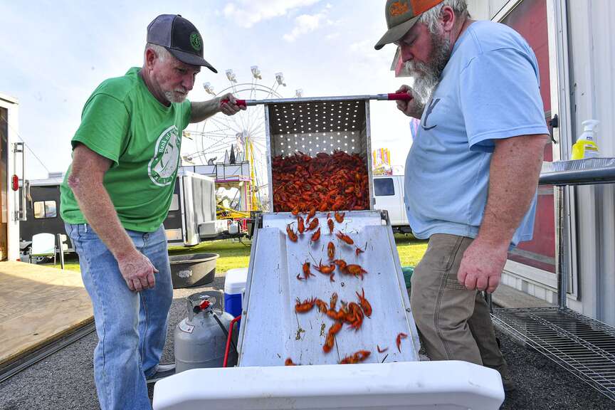 Greenwood kicks off 1st crawfish fest The Arkansas DemocratGazette