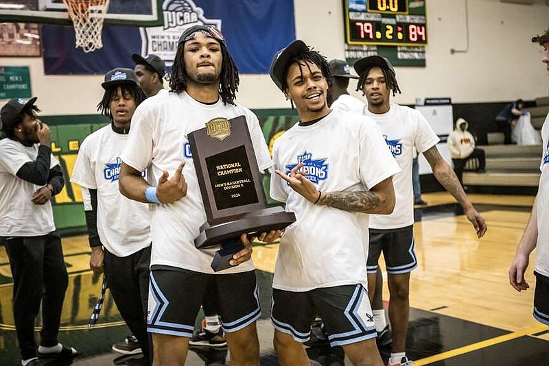 Capping an historic season: Nighthawks bring home NJCAA national ...