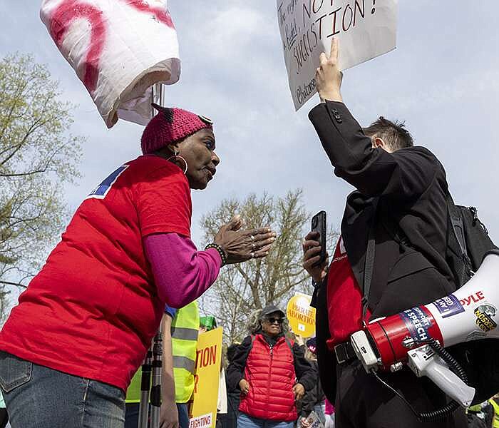 Kansas passes abortion reporting bill | Northwest Arkansas Democrat-Gazette
