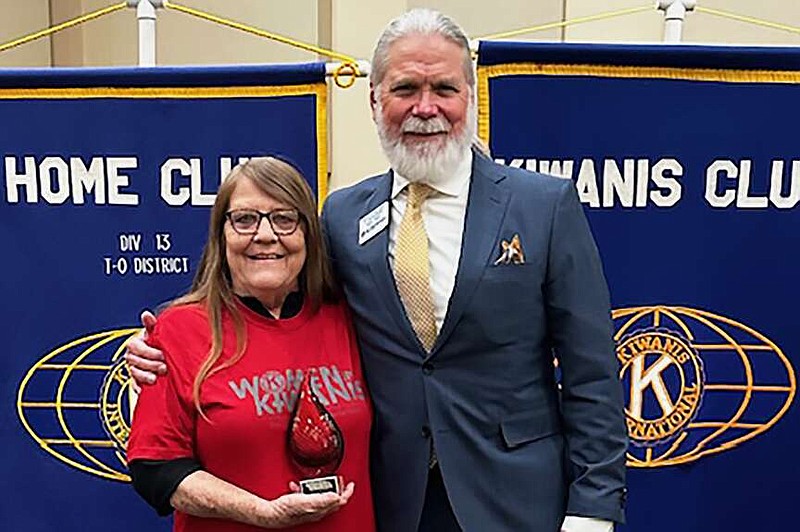 Kiwanis Club of Texarkana member Lauren Layne, left, accepts the Women in Kiwanis Award from Texas-Oklahoma Kiwanis Foundation trustee Monty Murry. Layne has been a member of the club for over two decades, serving as its president in 2010 and 2011 and as its secretary for the past 20 years. This award celebrates 35 years since women were first allowed to join Kiwanis in 1987. It recognizes women in the Texas-Oklahoma District who have shown exceptional service and dedication to Kiwanis, their club and their community. (Photo courtesy of Kiwanis Club of Texarkana)