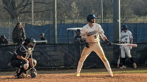 Blue Jays swept by Golden Eagles in Louisville - Vimarsana News