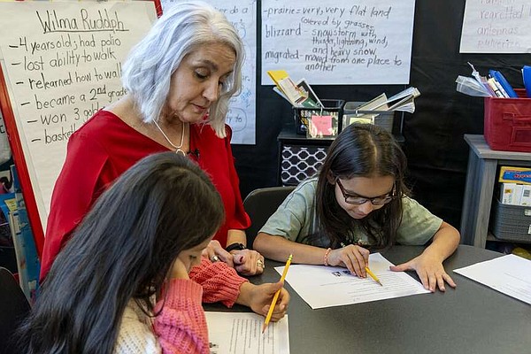 National Teacher of the Year helps diverse students and their families thrive in rural Tennessee - Vimarsana News