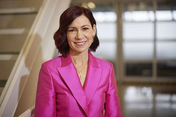 'The Good Wife'-verse expands with new series 'Elsbeth' starring Carrie Preston - Vimarsana News
