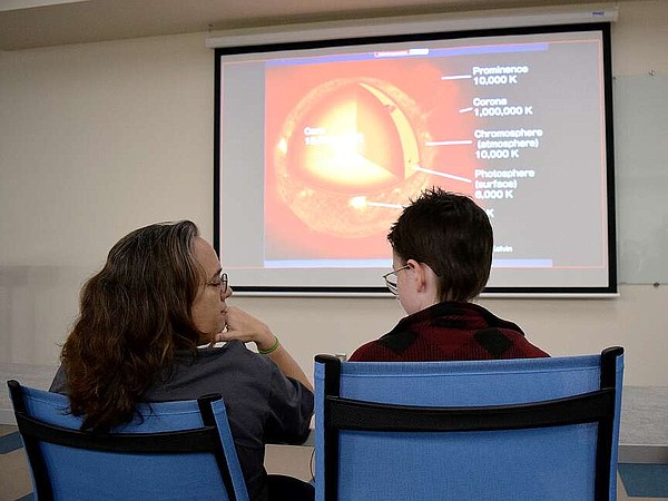 'Darkness is Dawning' presentation gives lowdown on eclipse. And, yes, it will get cooler, Texarkana physics prof says. - Vimarsana News