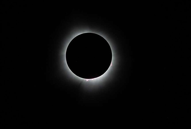 A total solar eclipse is seen Monday in Pocahontas.
 (NWA Democrat-Gazette/Spencer Tirey)