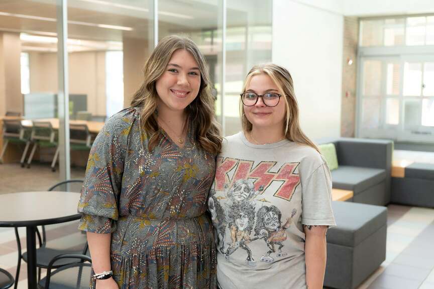 UAM students win poetry awards