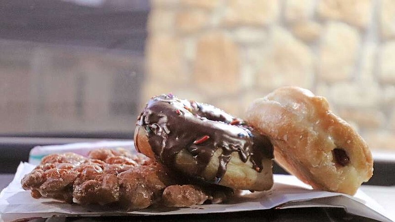 RIVER VALLEY EATS | Kat Robinson says doughnuts are king in Pope County ...