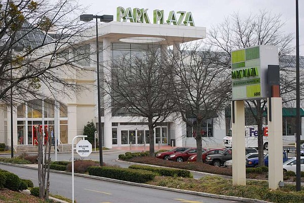 Police searching for driver in fatal hit-and-run at Park Plaza mall | The Arkansas Democrat-Gazette - Vimarsana News