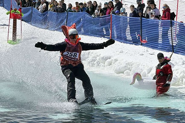 Soar, slide, splash? It's skiers' choice as spring's wacky pond skimming tradition returns | The Arkansas Democrat-Gazette - Vimarsana News