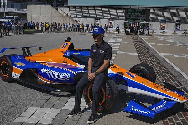 Johnson returns to Dover for 1st time since '20 | The Arkansas Democrat-Gazette - Vimarsana News