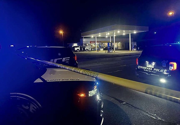 Two injured in shooting at convenience store - Vimarsana News