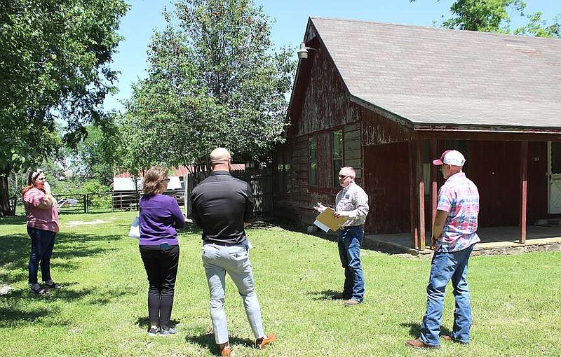 Tour reveals several opportunities for city Pea Ridge Times