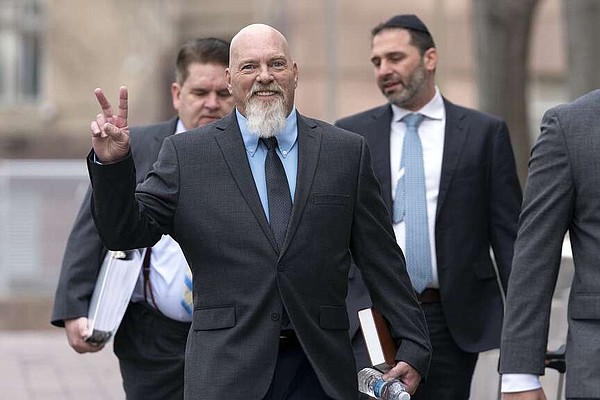 Bigo Barnett asks D.C. court to hold off on his appeal — for now | Northwest Arkansas Democrat-Gazette - Vimarsana News